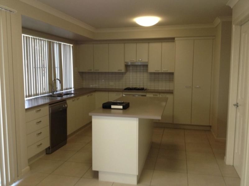 2/93 Talford Street, The Range QLD 4700
